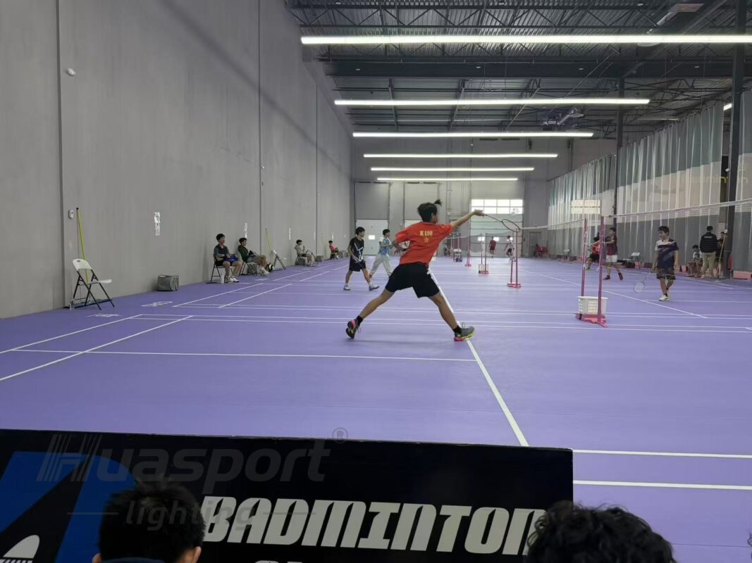 Huasport long-bar anti-glare badminton court light installed in Canada