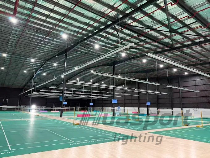 Australia badminton court lines under Huasport anti-glare badminton court lighting for acceptance inspection