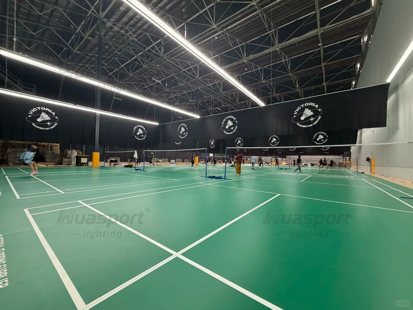 Australia badminton player-view check for SAA 60W Huasport anti-glare court lighting
