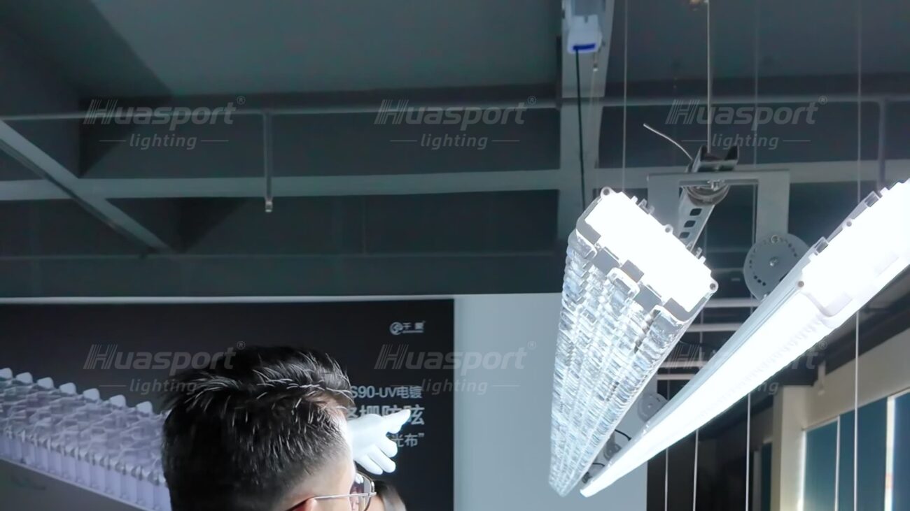 Huasport S90 plated badminton hall lighting fixture checked from player viewing angle